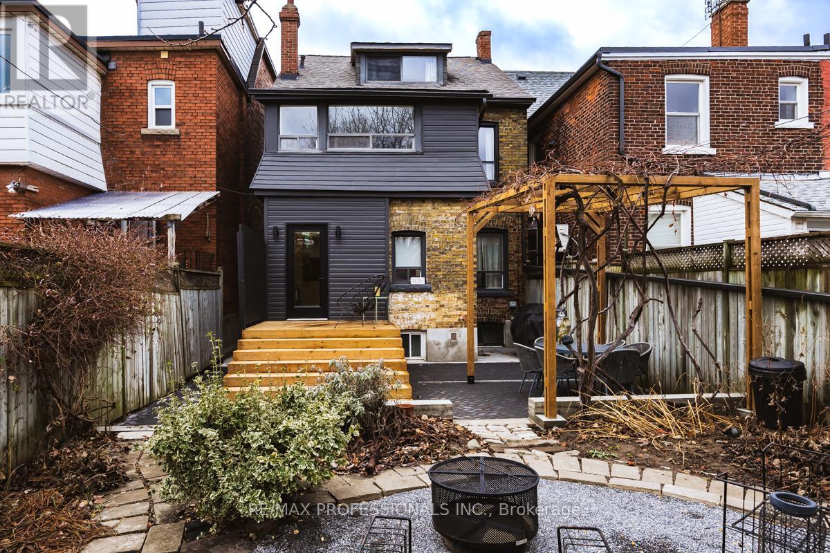 1381 Lansdowne Avenue, Toronto, Ontario M6H 3Z9 - Photo 36 - W13664722