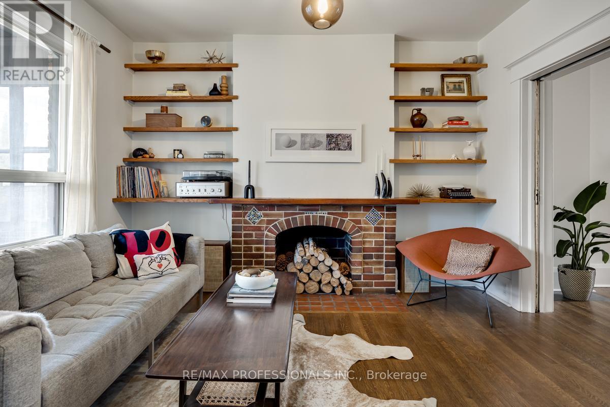 1381 Lansdowne Avenue, Toronto, Ontario M6H 3Z9 - Photo 6 - W13664722