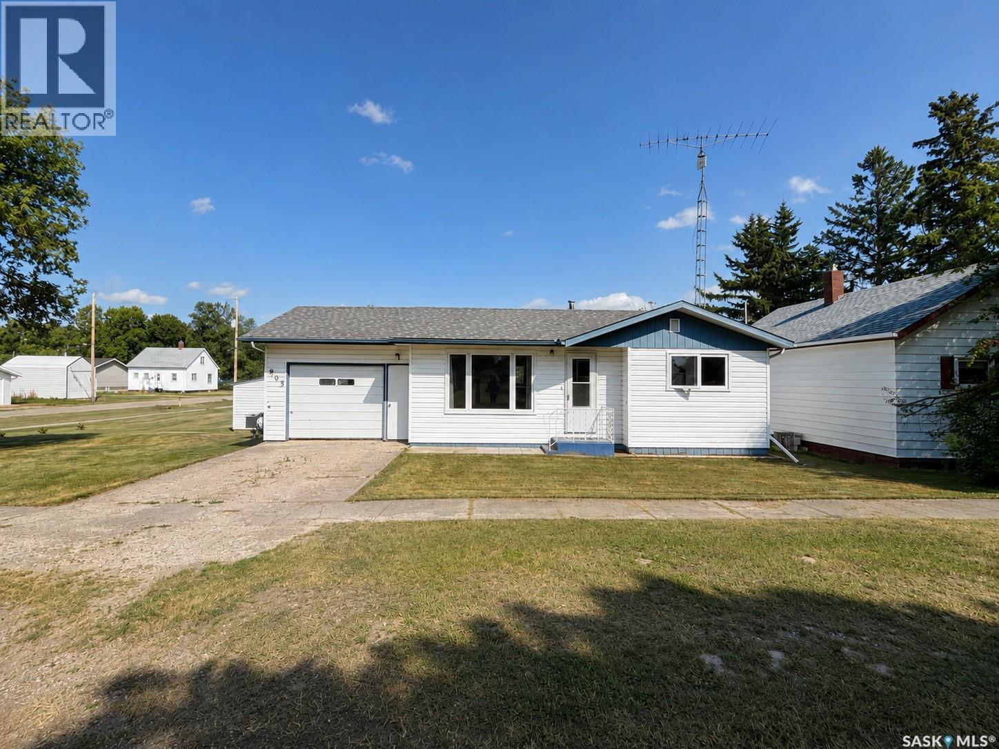 303 Louis Street, Neudorf, Saskatchewan  S0A 2T0 - Photo 28 - SK045058
