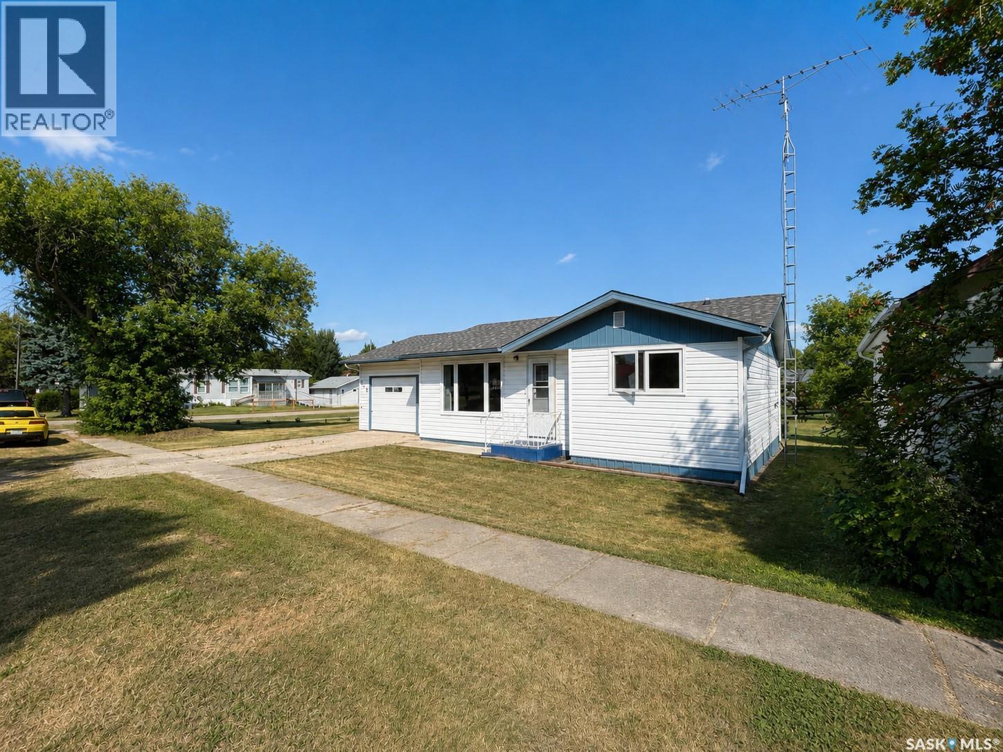 303 Louis Street, Neudorf, Saskatchewan  S0A 2T0 - Photo 4 - SK045058