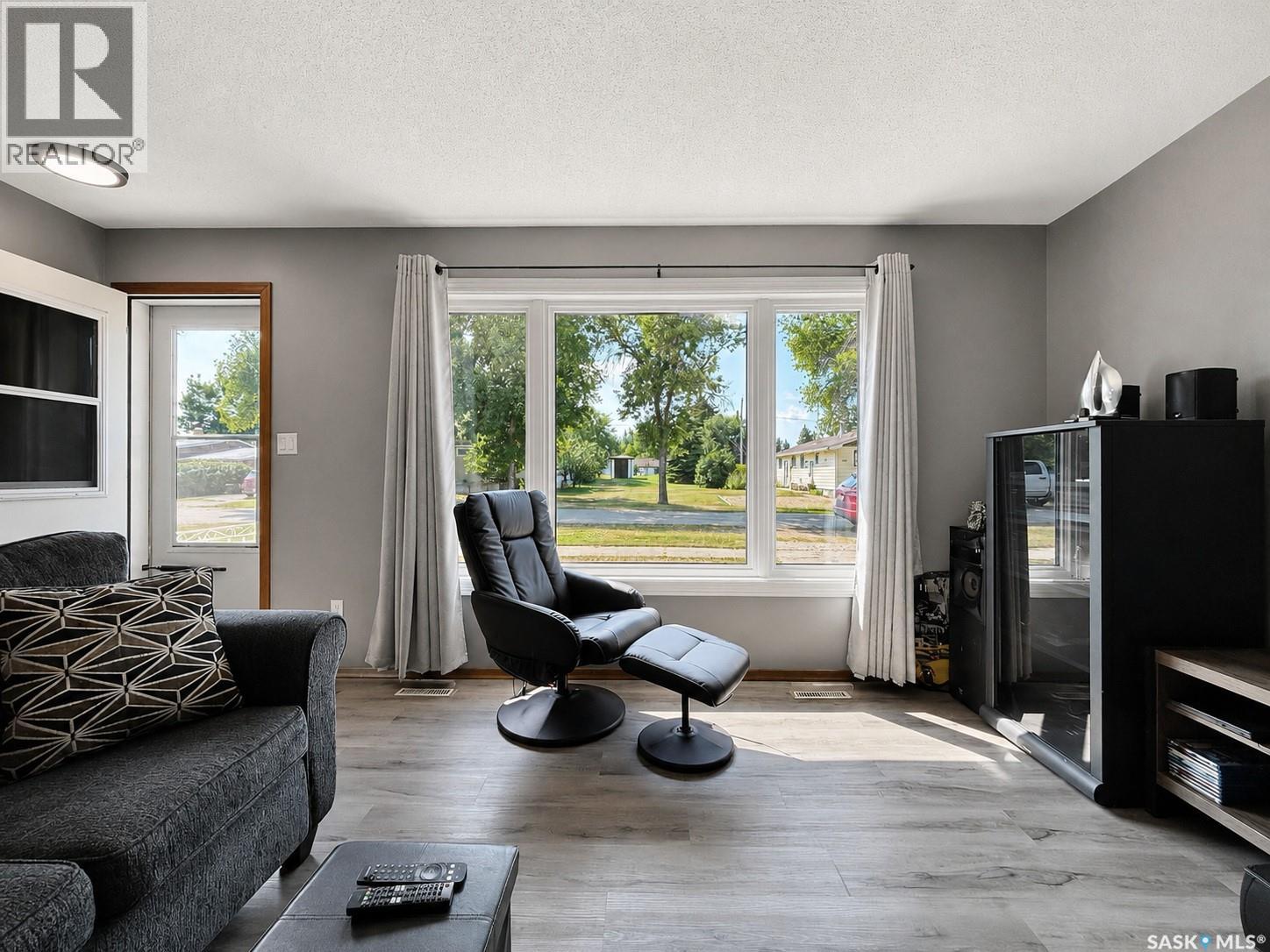 303 Louis Street, Neudorf, Saskatchewan  S0A 2T0 - Photo 6 - SK045058