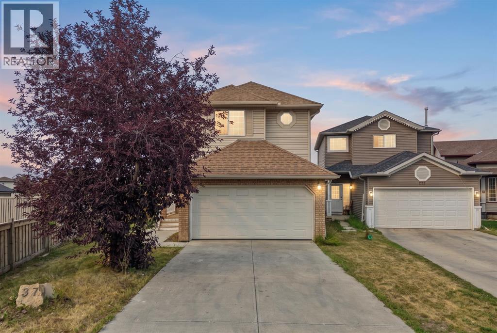 187 Martinvalley Crescent NE, calgary, Alberta