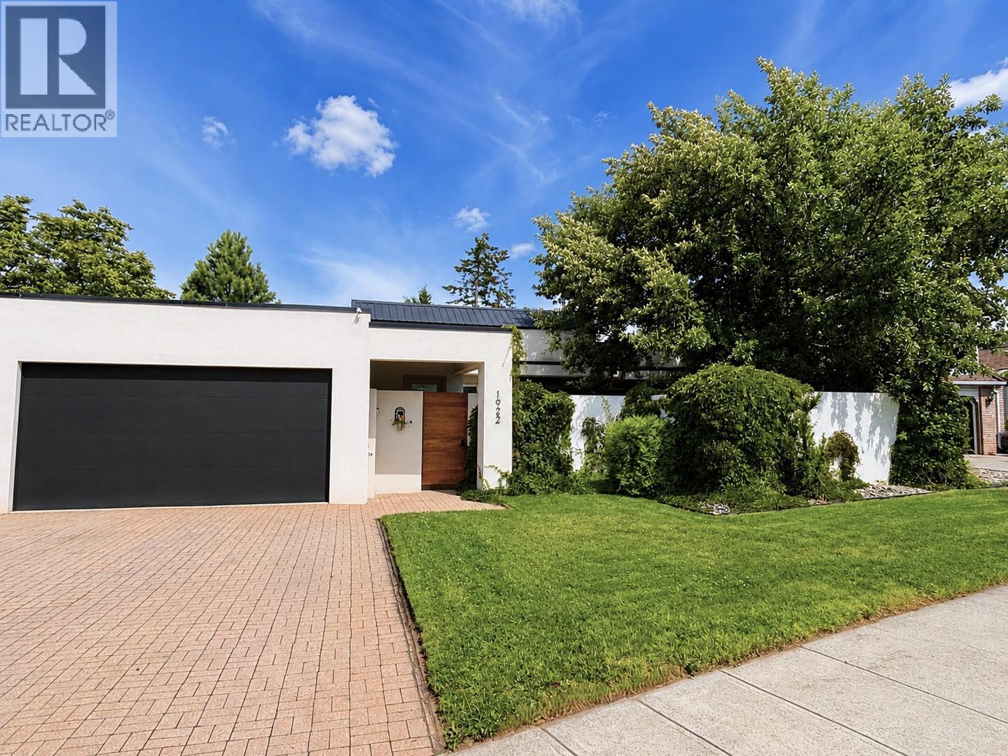 1922 Glen Gary Drive, Kamloops, British Columbia  V2E 1R4 - Photo 3 - 10397461