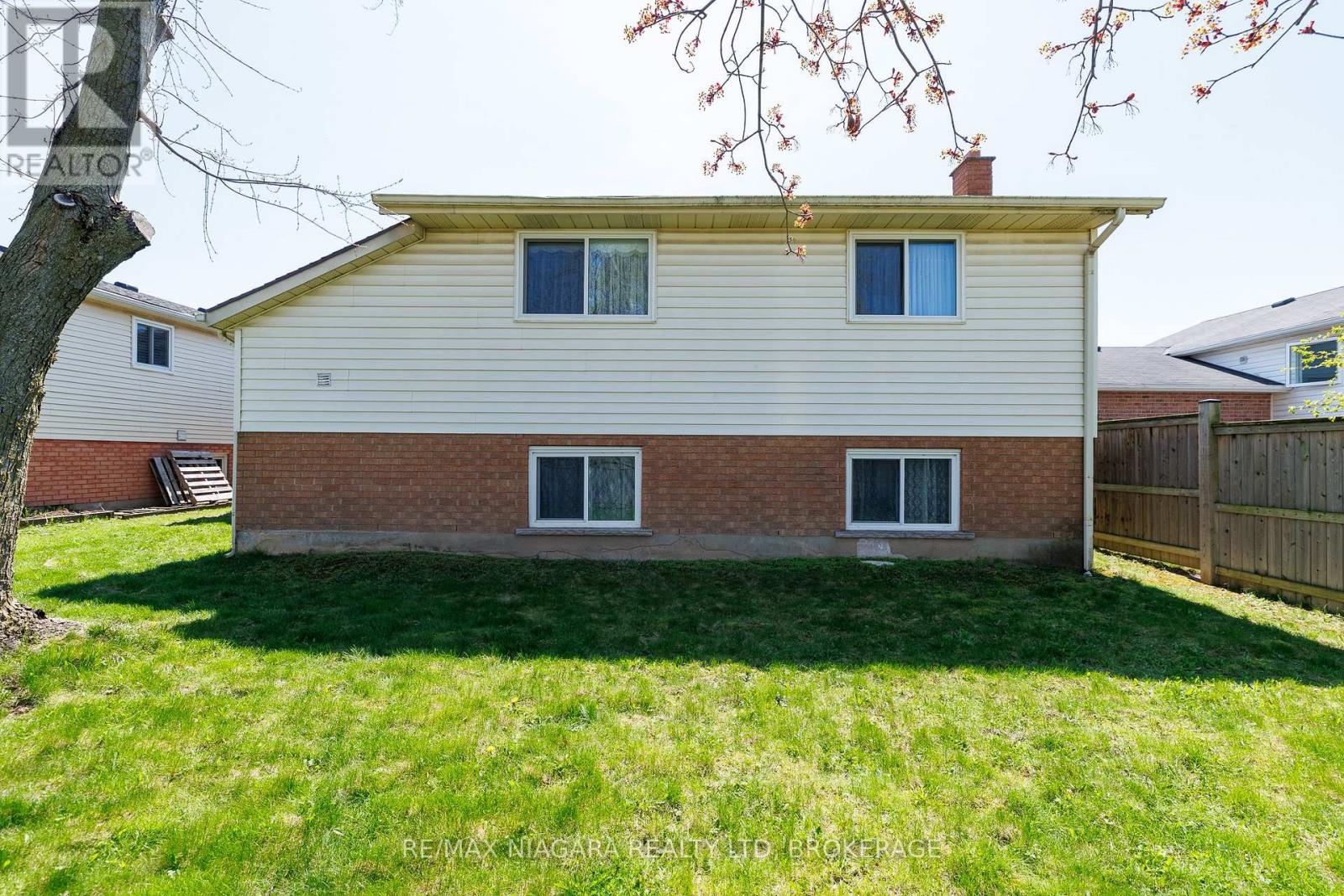 7821 Windfield Street, Niagara Falls, Ontario  L2H 2X5 - Photo 29 - X13046230