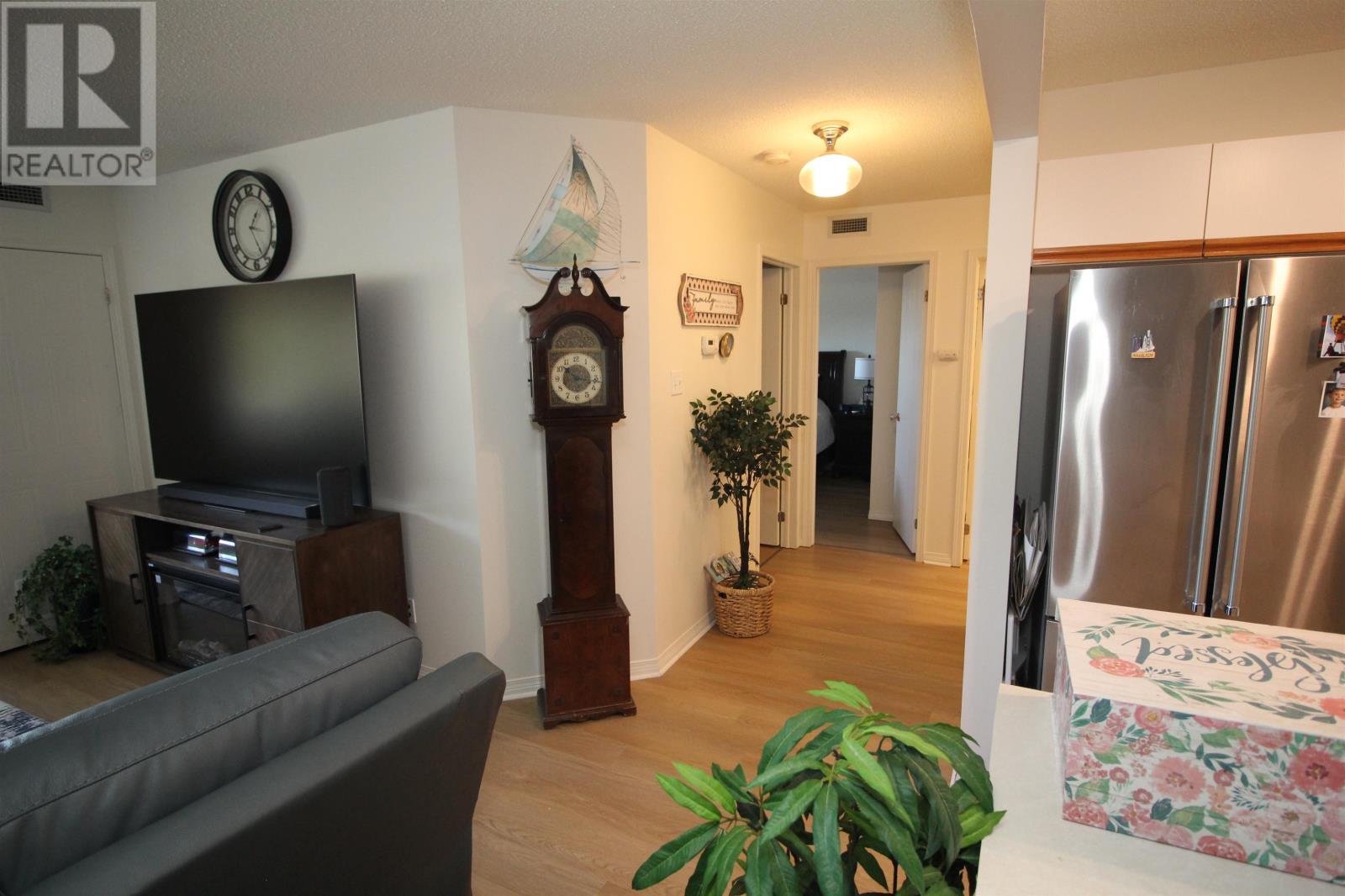 320 500 Toledo Street, Thunder Bay, Ontario P7A 8A8 - Photo 3 - TB2602316