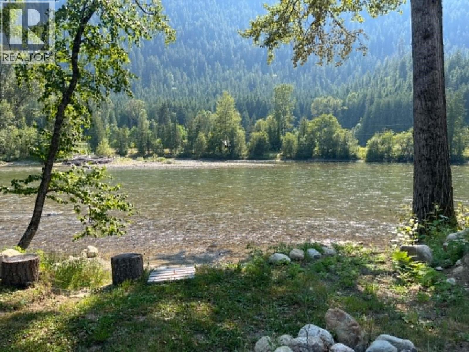 3045 Bower Road, Slocan Park, British Columbia  V0G 2E0 - Photo 19 - 10396365