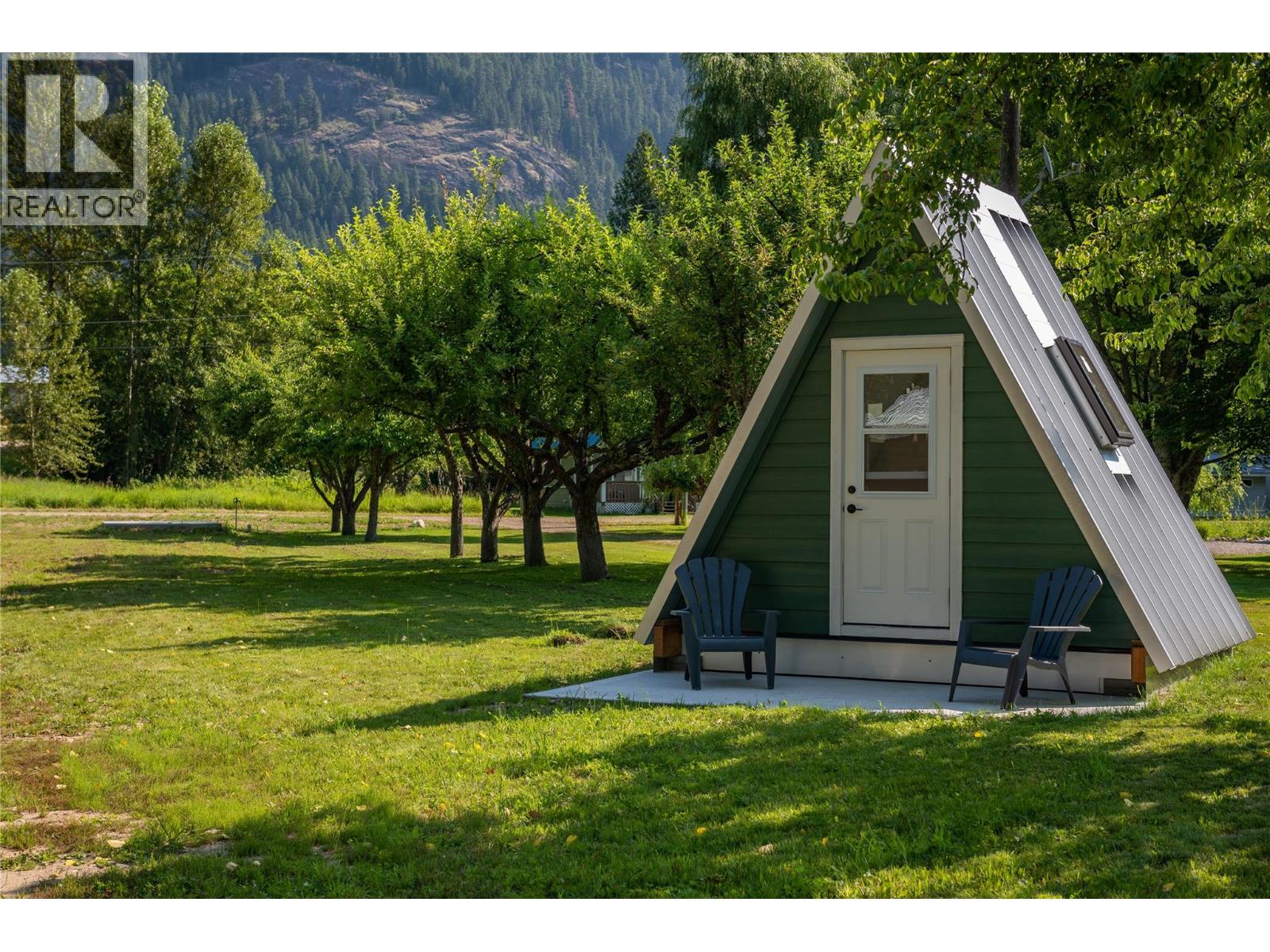 3045 Bower Road, Slocan Park, British Columbia  V0G 2E0 - Photo 5 - 10396365