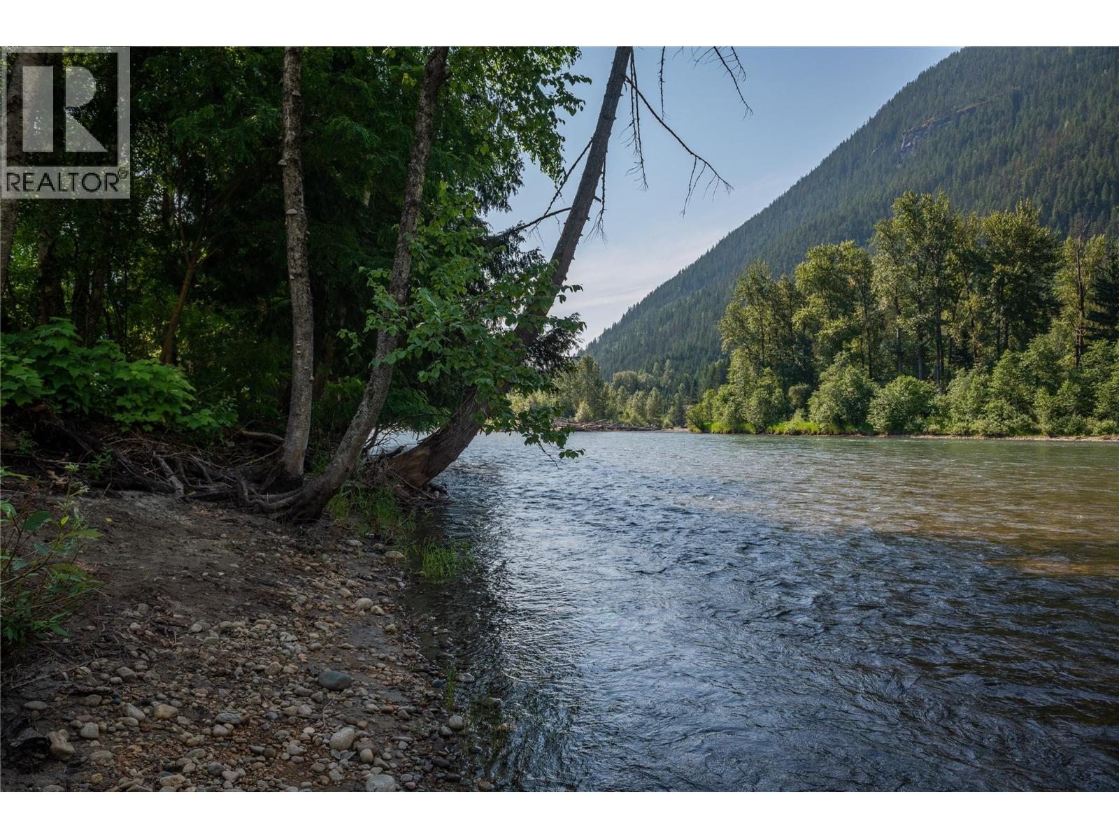 3045 Bower Road, Slocan Park, British Columbia  V0G 2E0 - Photo 17 - 10396365