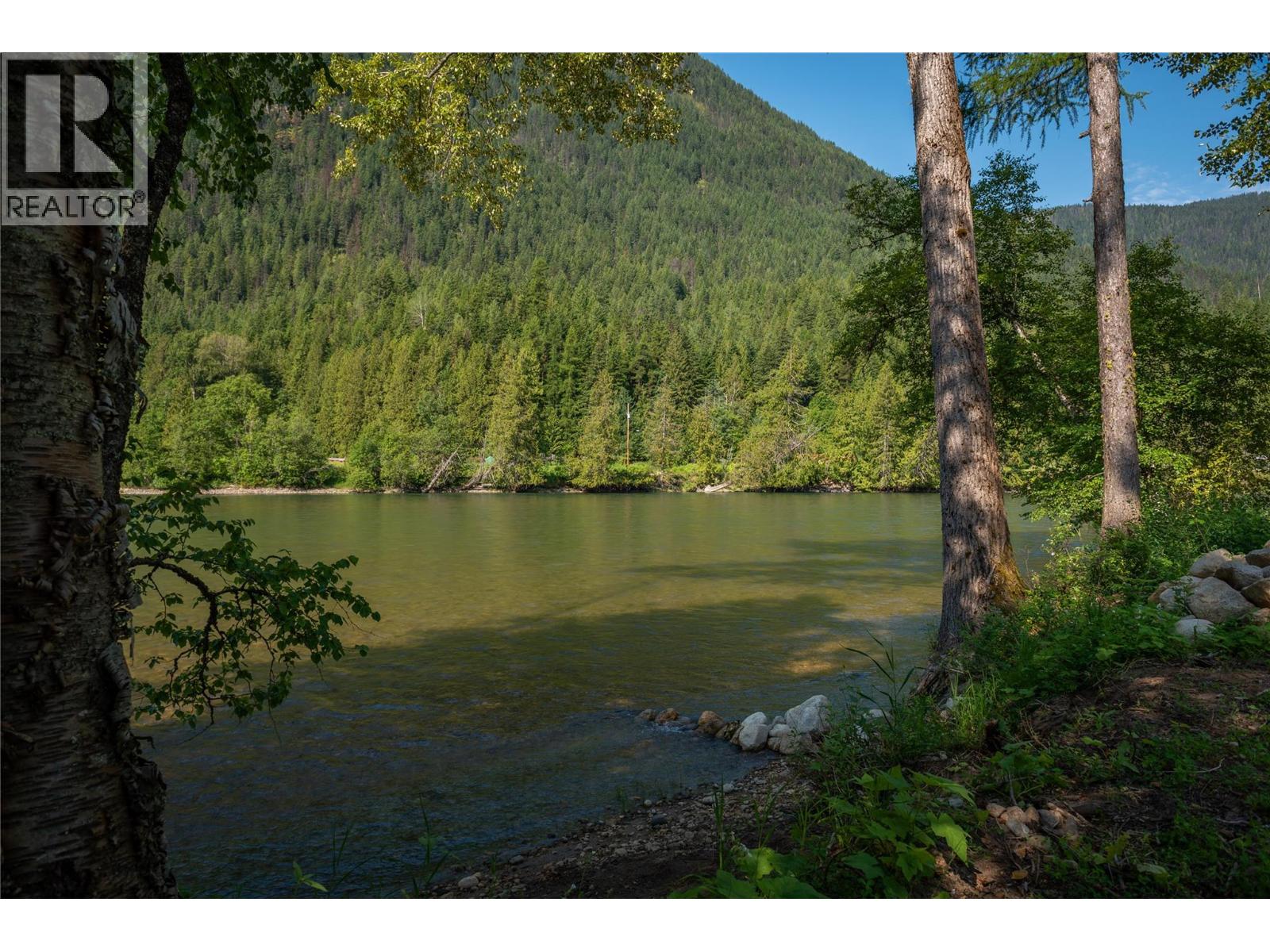 3045 Bower Road, Slocan Park, British Columbia  V0G 2E0 - Photo 16 - 10396365