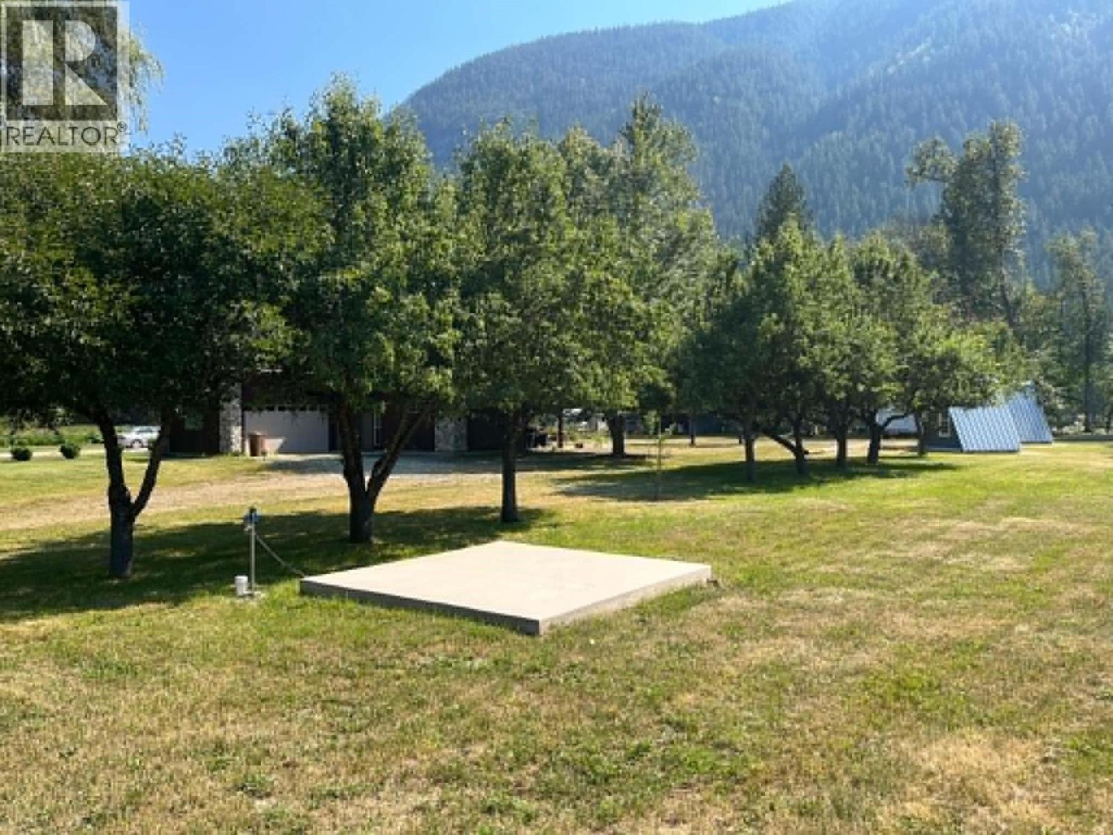 3045 Bower Road, Slocan Park, British Columbia  V0G 2E0 - Photo 23 - 10396365