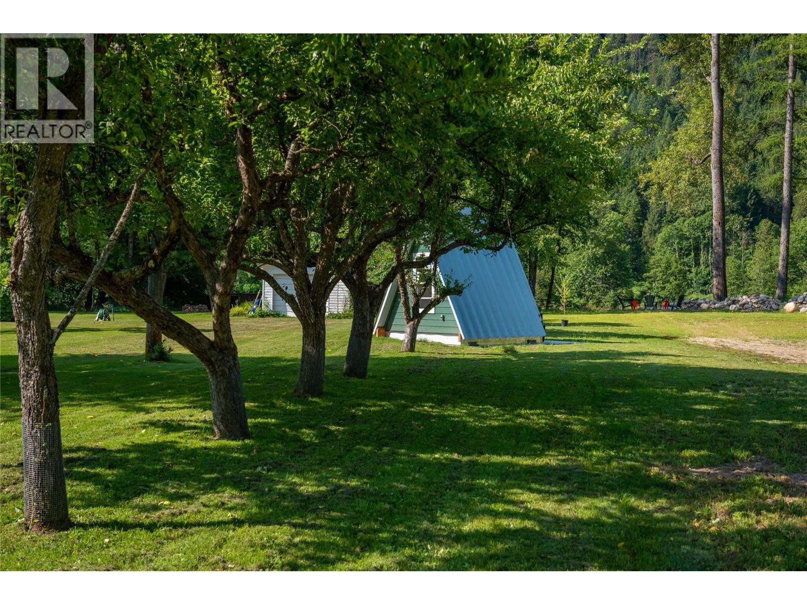 3045 Bower Road, Slocan Park, British Columbia  V0G 2E0 - Photo 21 - 10396365