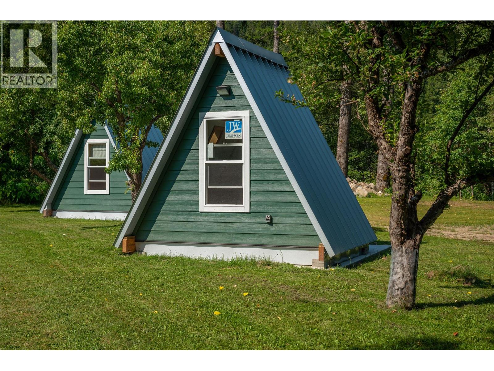 3045 Bower Road, Slocan Park, British Columbia  V0G 2E0 - Photo 6 - 10396365