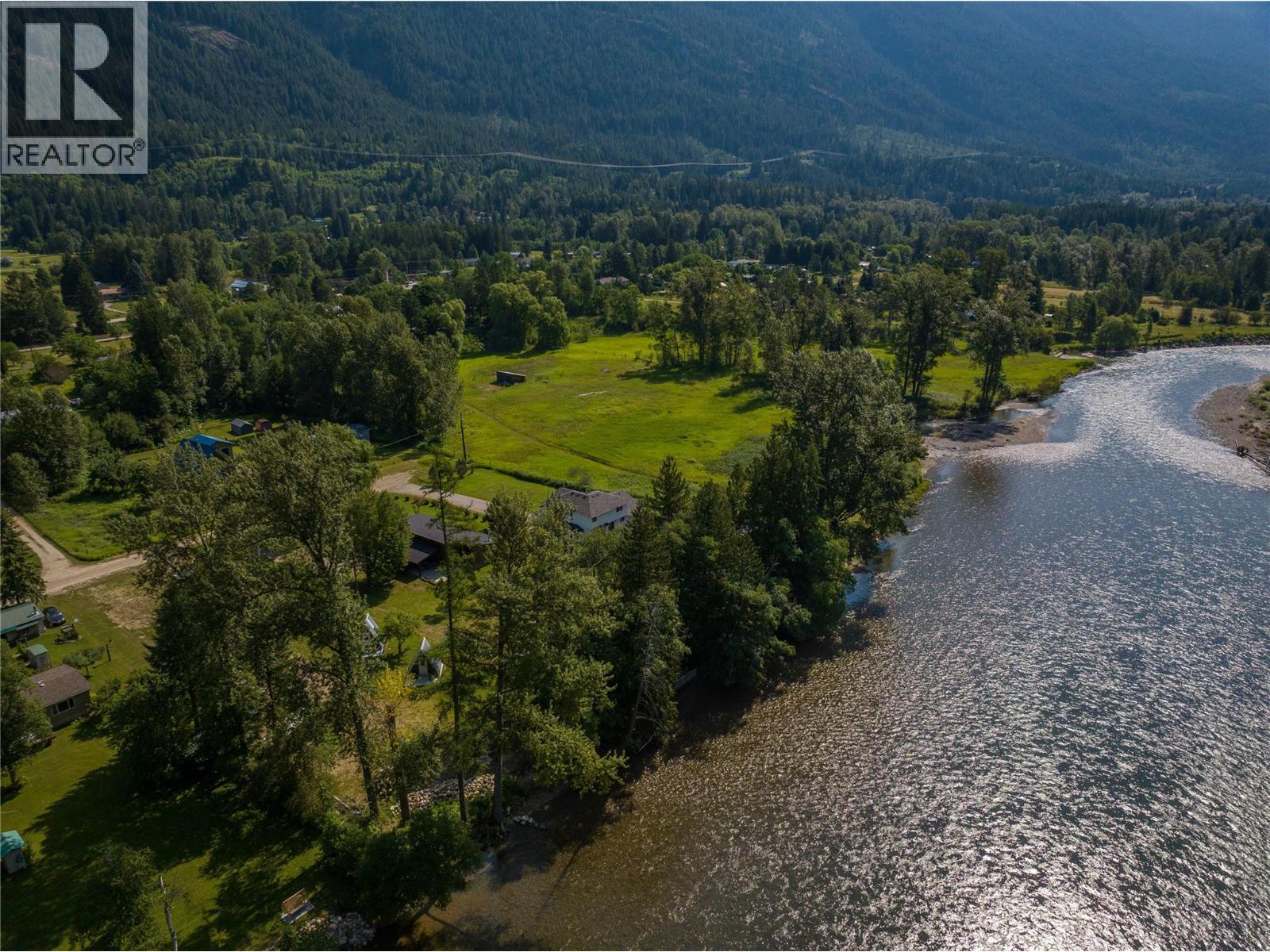 3045 Bower Road, Slocan Park, British Columbia  V0G 2E0 - Photo 18 - 10396365