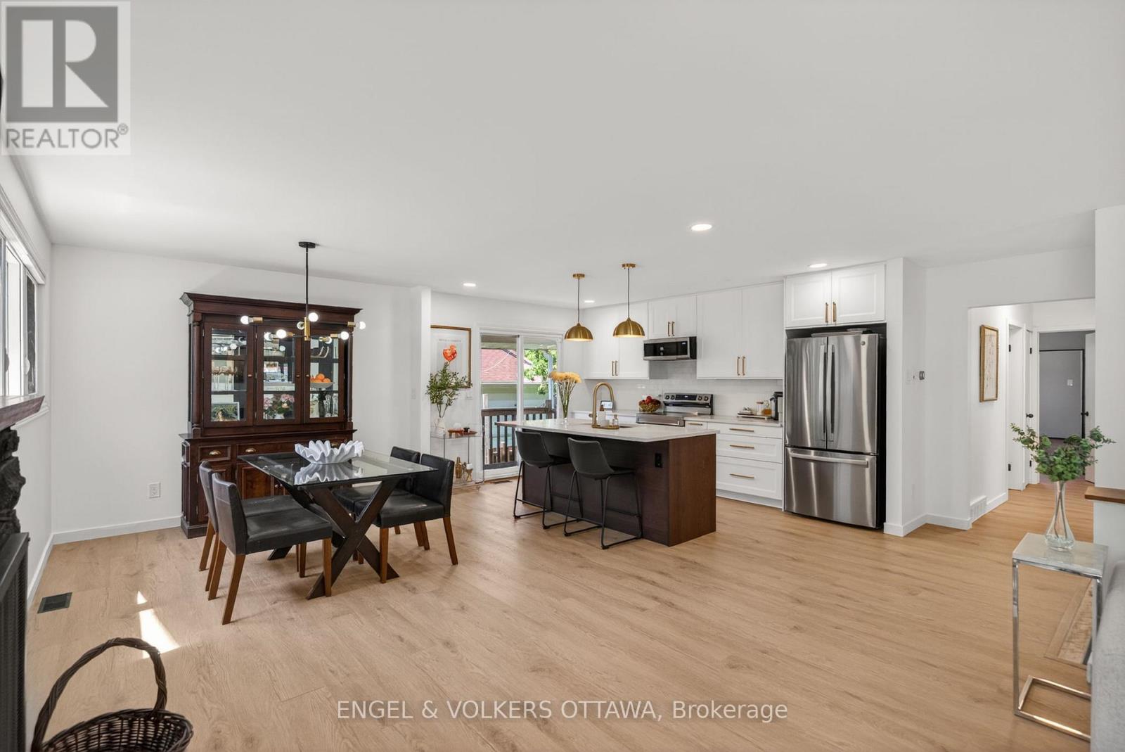 2265 Samuel Drive, Ottawa, Ontario K1G 3C3 - Photo 5 - X13664732