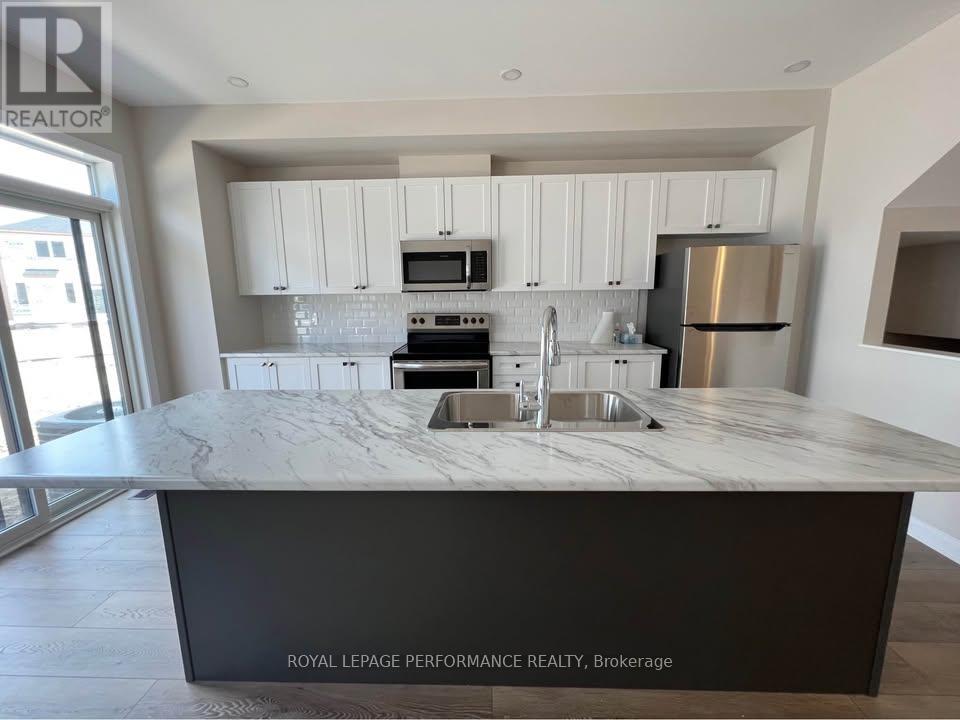 33 Watchim Street, Ottawa, Ontario K4A 3W6 - Photo 2 - X13664770