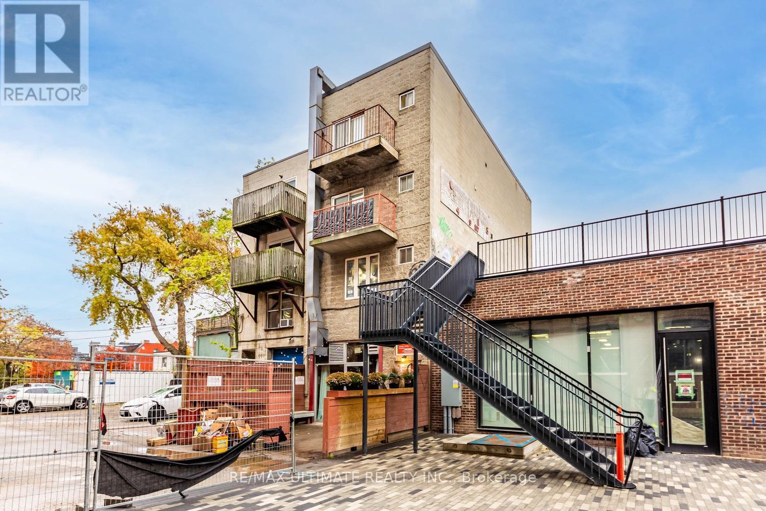 5 - 996 Queen Street E, Toronto, Ontario M4M 1K1 - Photo 2 - E13664730