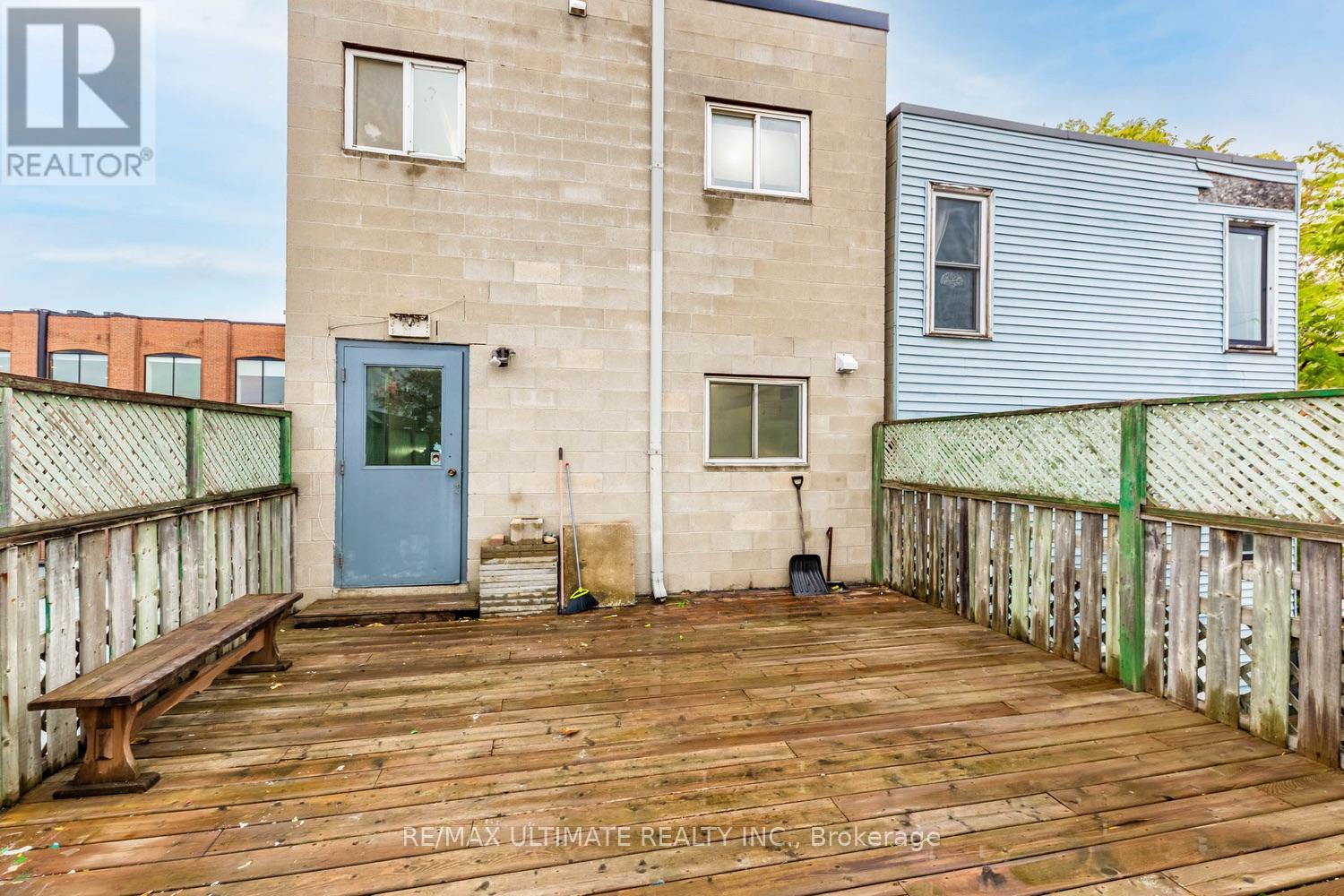 5 - 996 Queen Street E, Toronto, Ontario M4M 1K1 - Photo 3 - E13664730