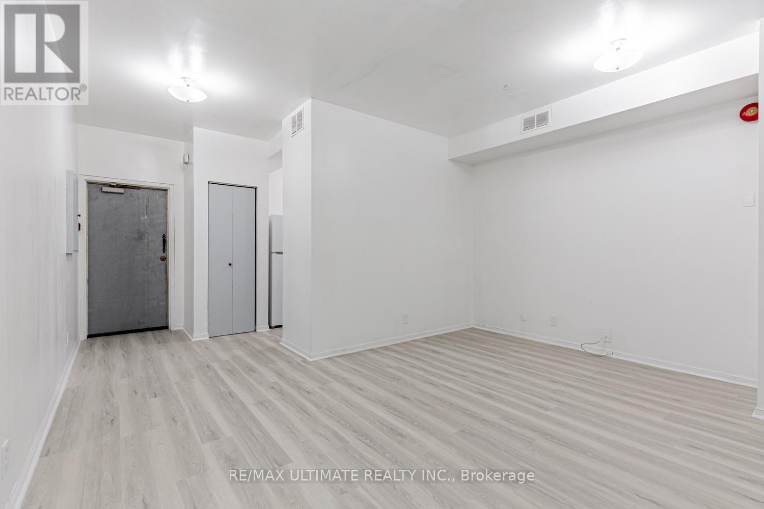 5 - 996 Queen Street E, Toronto, Ontario M4M 1K1 - Photo 8 - E13664730