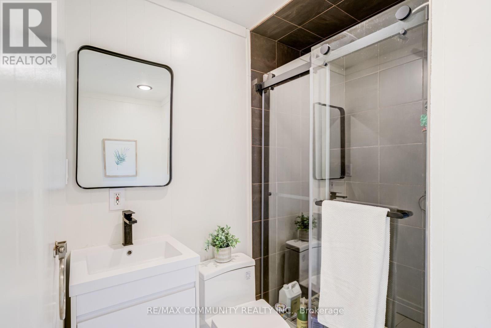90 Euclid Avenue, Toronto, Ontario  M1C 1J9 - Photo 25 - E13664756
