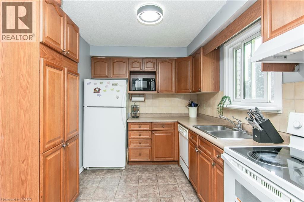 80 Old Country Drive Unit# 41, Kitchener, Ontario  N2E 2E5 - Photo 16 - 40844141