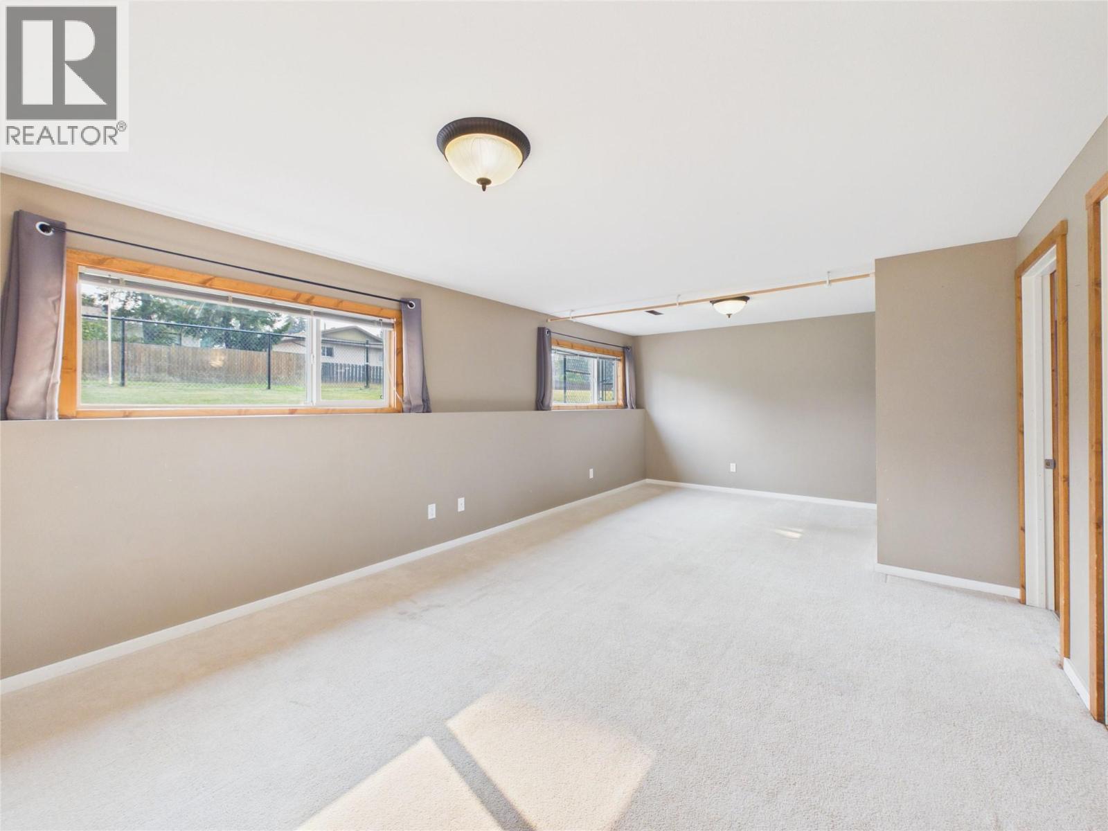 221 27th Avenue S, Cranbrook, British Columbia V1C 3J4 - Photo 31 - 10396197