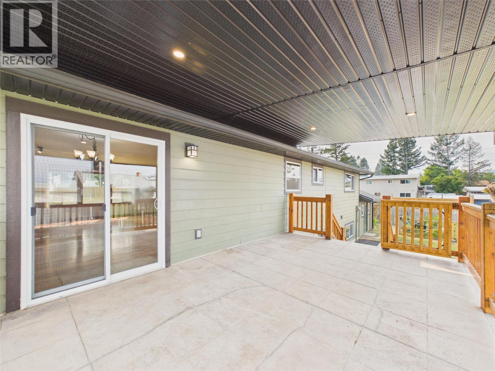 221 27th Avenue S, Cranbrook, British Columbia V1C 3J4 - Photo 15 - 10396197