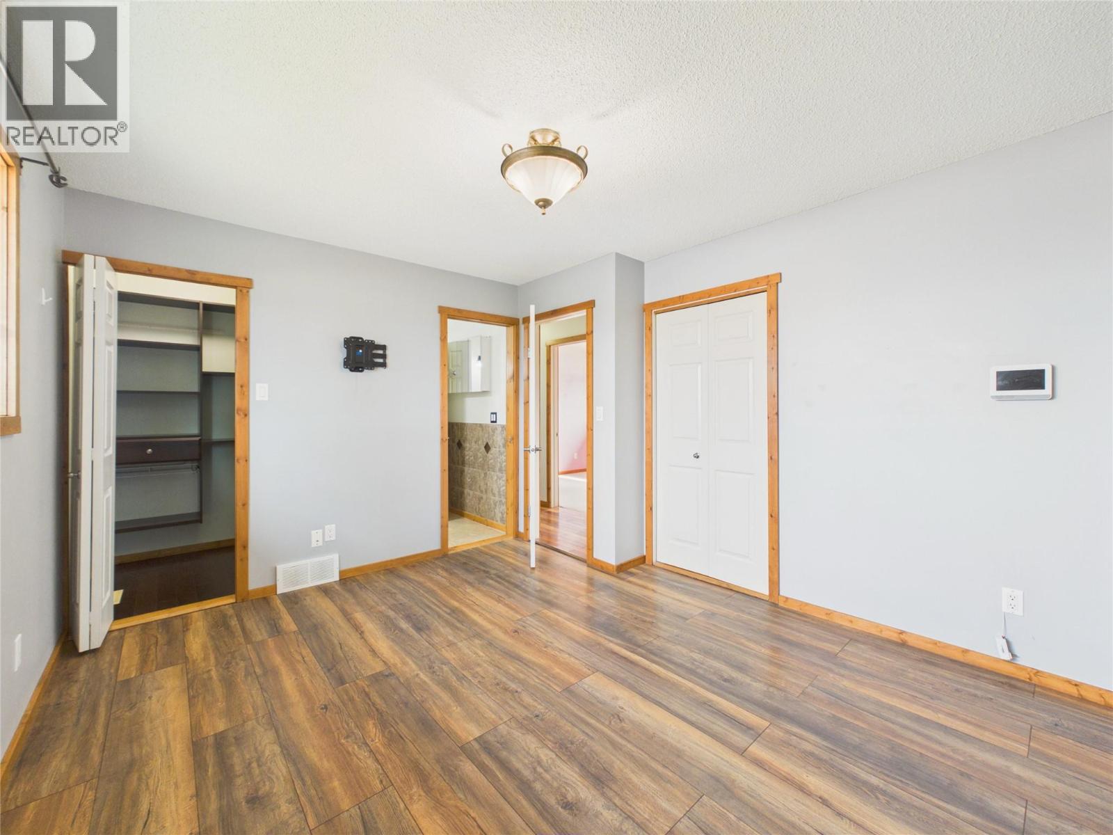 221 27th Avenue S, Cranbrook, British Columbia V1C 3J4 - Photo 16 - 10396197
