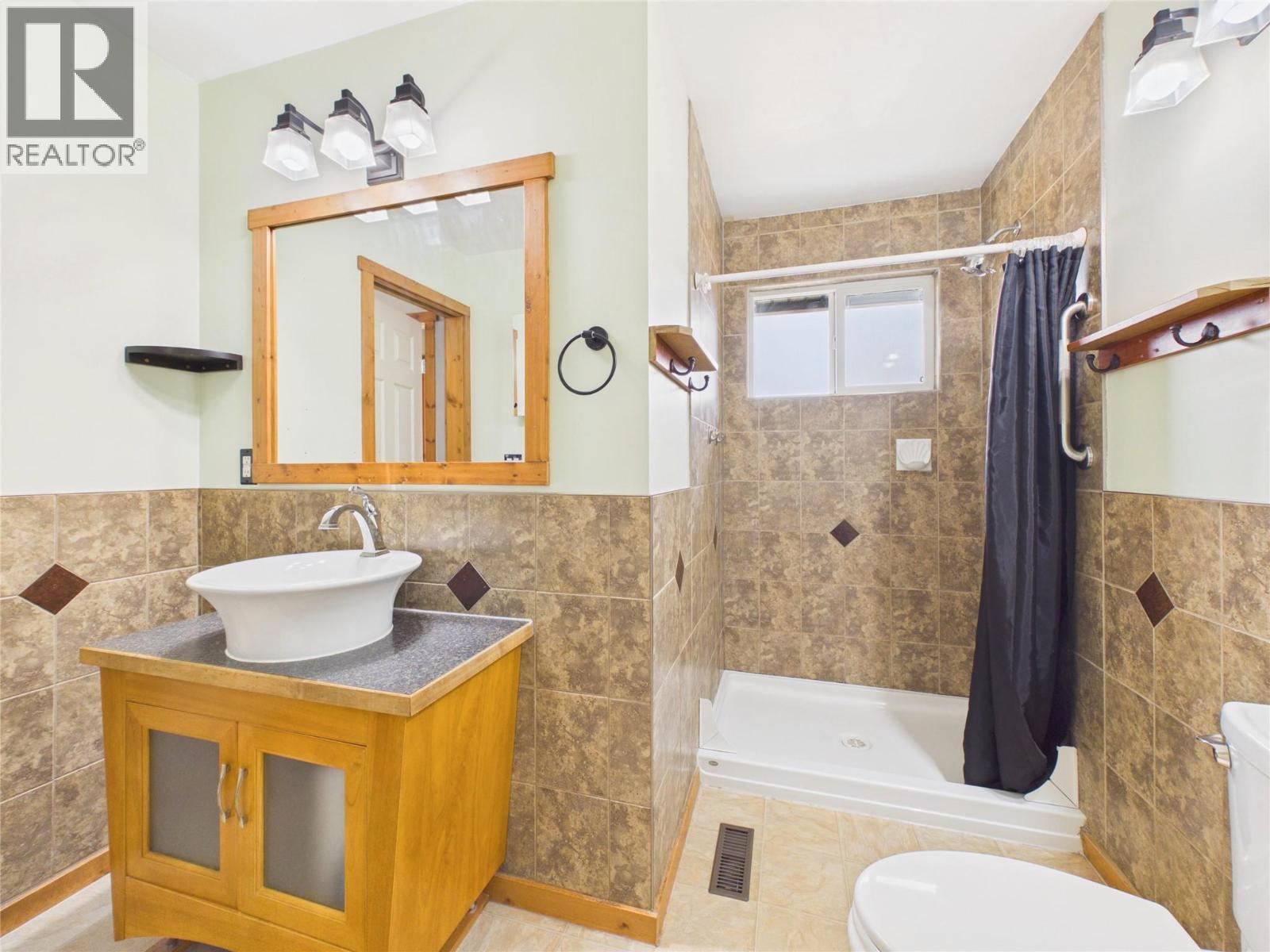 221 27th Avenue S, Cranbrook, British Columbia V1C 3J4 - Photo 19 - 10396197