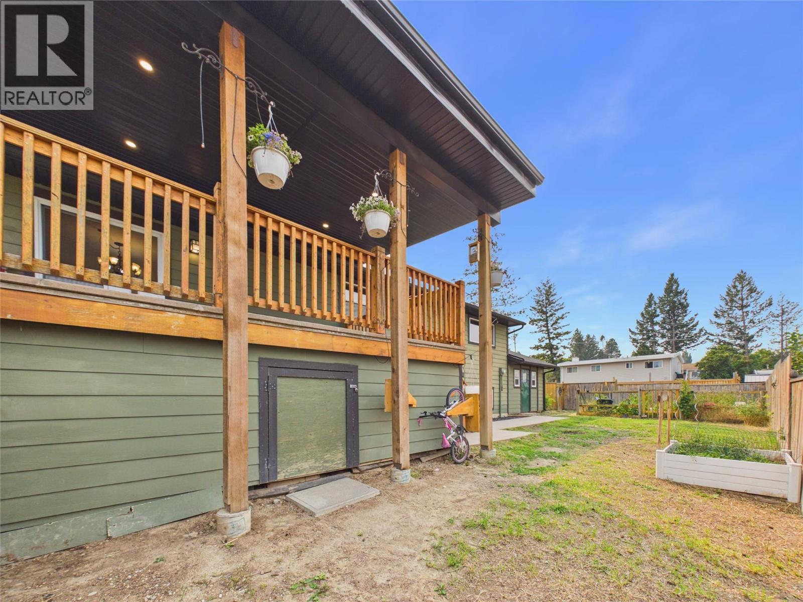 221 27th Avenue S, Cranbrook, British Columbia V1C 3J4 - Photo 41 - 10396197
