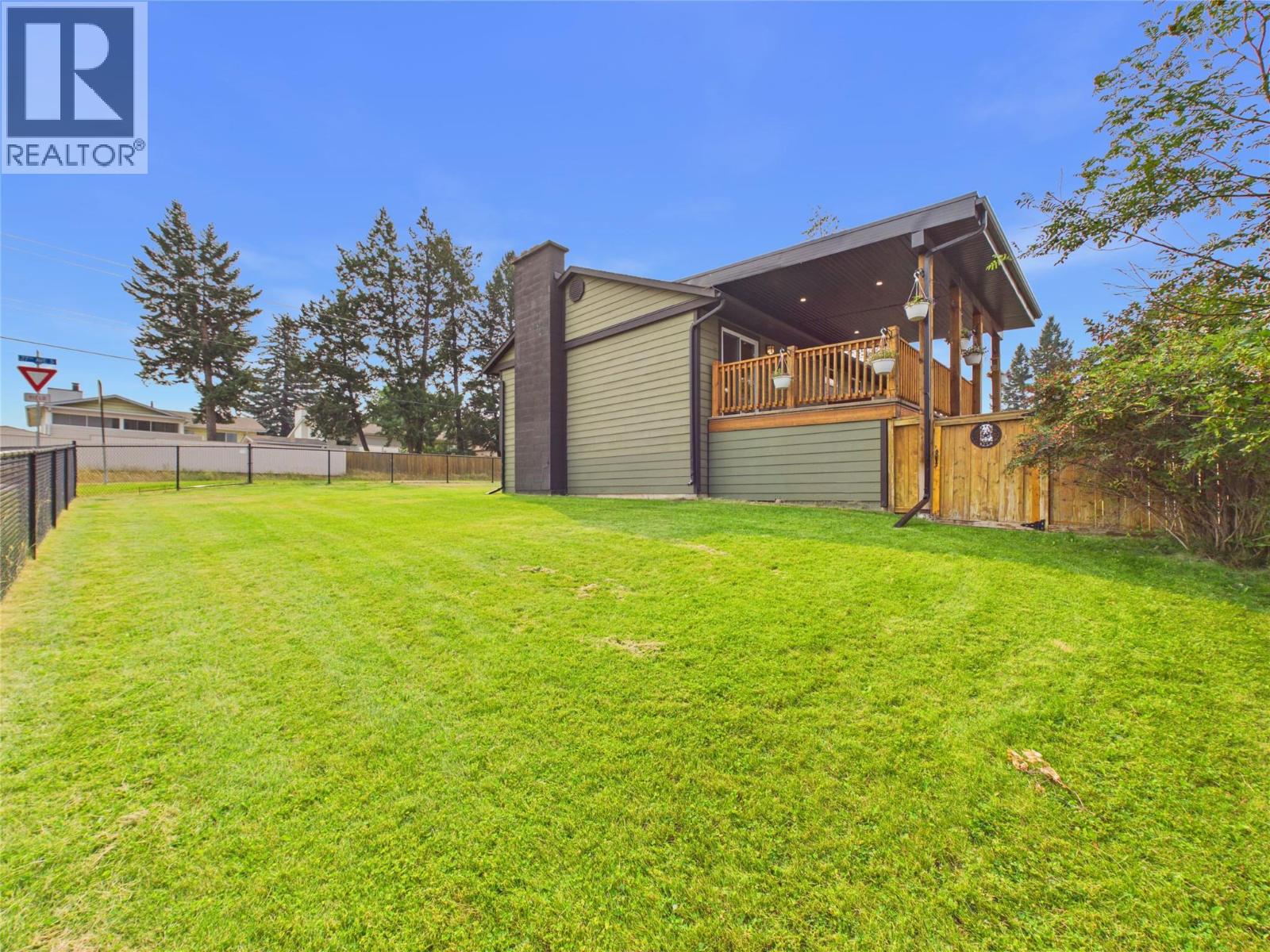 221 27th Avenue S, Cranbrook, British Columbia V1C 3J4 - Photo 43 - 10396197