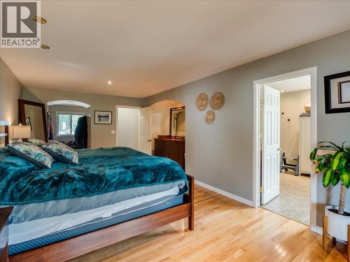 1328 Glendale Avenue, Salmo, British Columbia  V0G 1Z0 - Photo 16 - 10396699