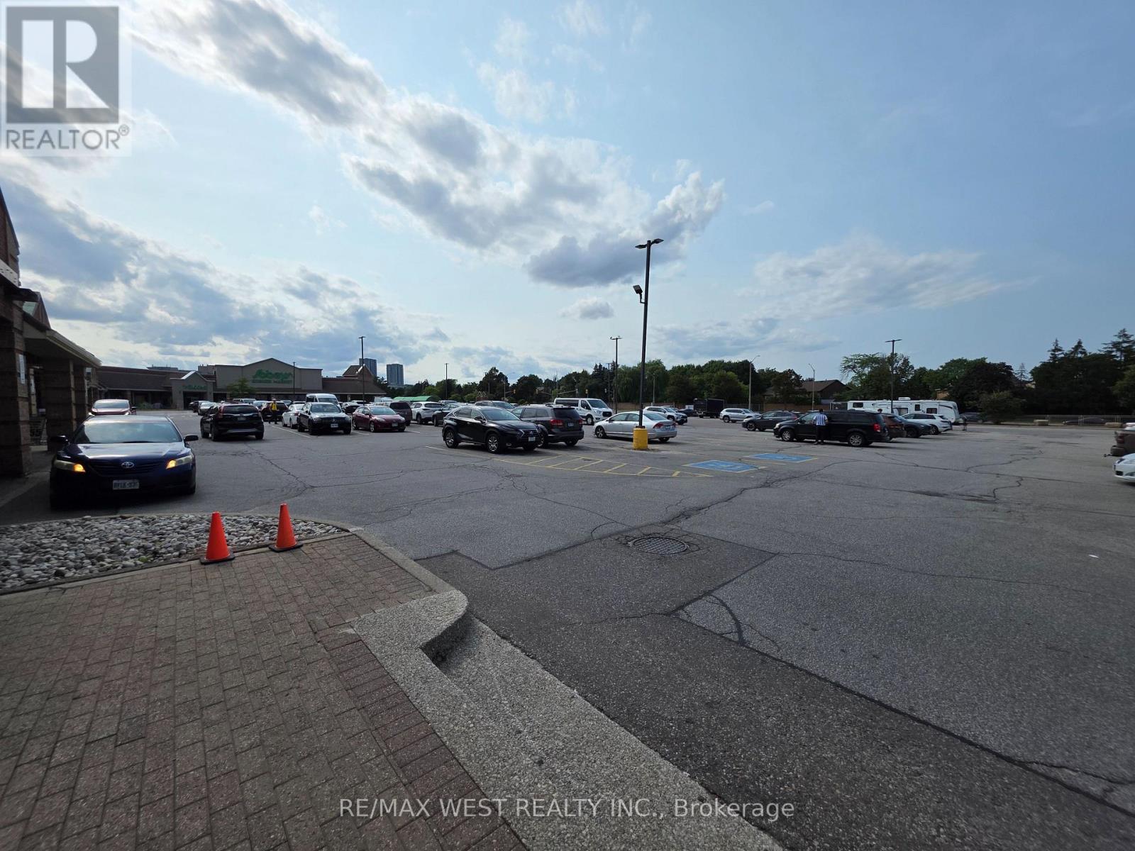16a - 441 Clark Avenue W, Vaughan, Ontario  L4J 6W7 - Photo 6 - N13664746
