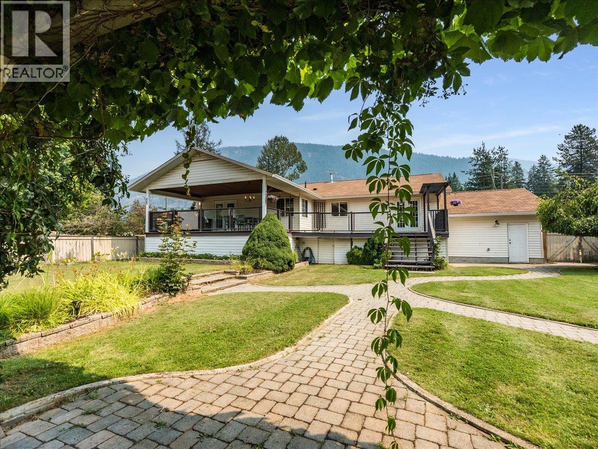 1328 Glendale Avenue, Salmo, British Columbia  V0G 1Z0 - Photo 58 - 10396699