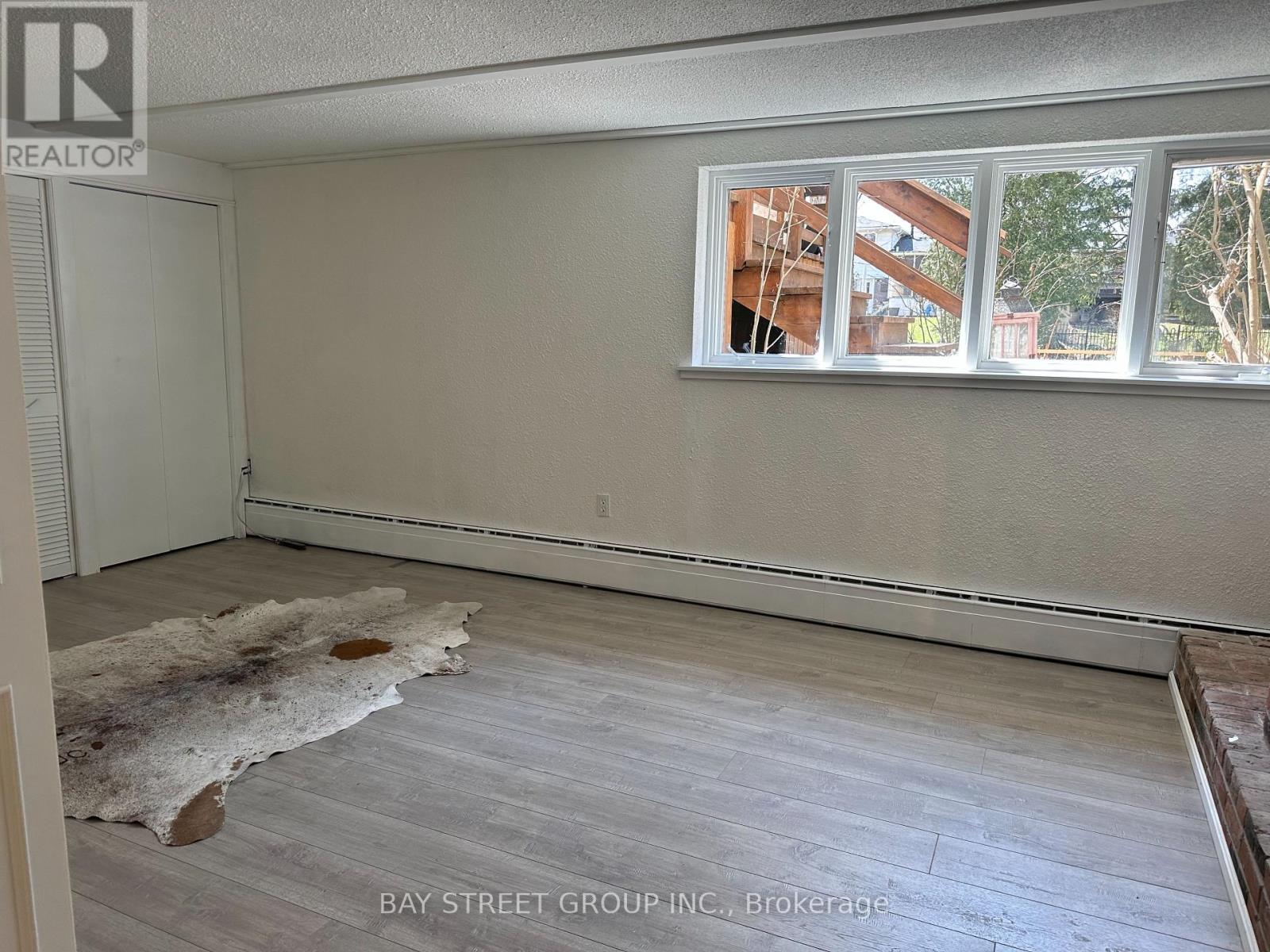 460 Chartwell Road, Oakville, Ontario L6J 4A5 - Photo 5 - W13664758