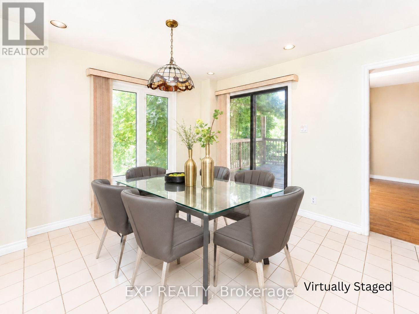 5 Hyde Park Drive, Richmond Hill, Ontario  L4B 1V3 - Photo 10 - N13645590