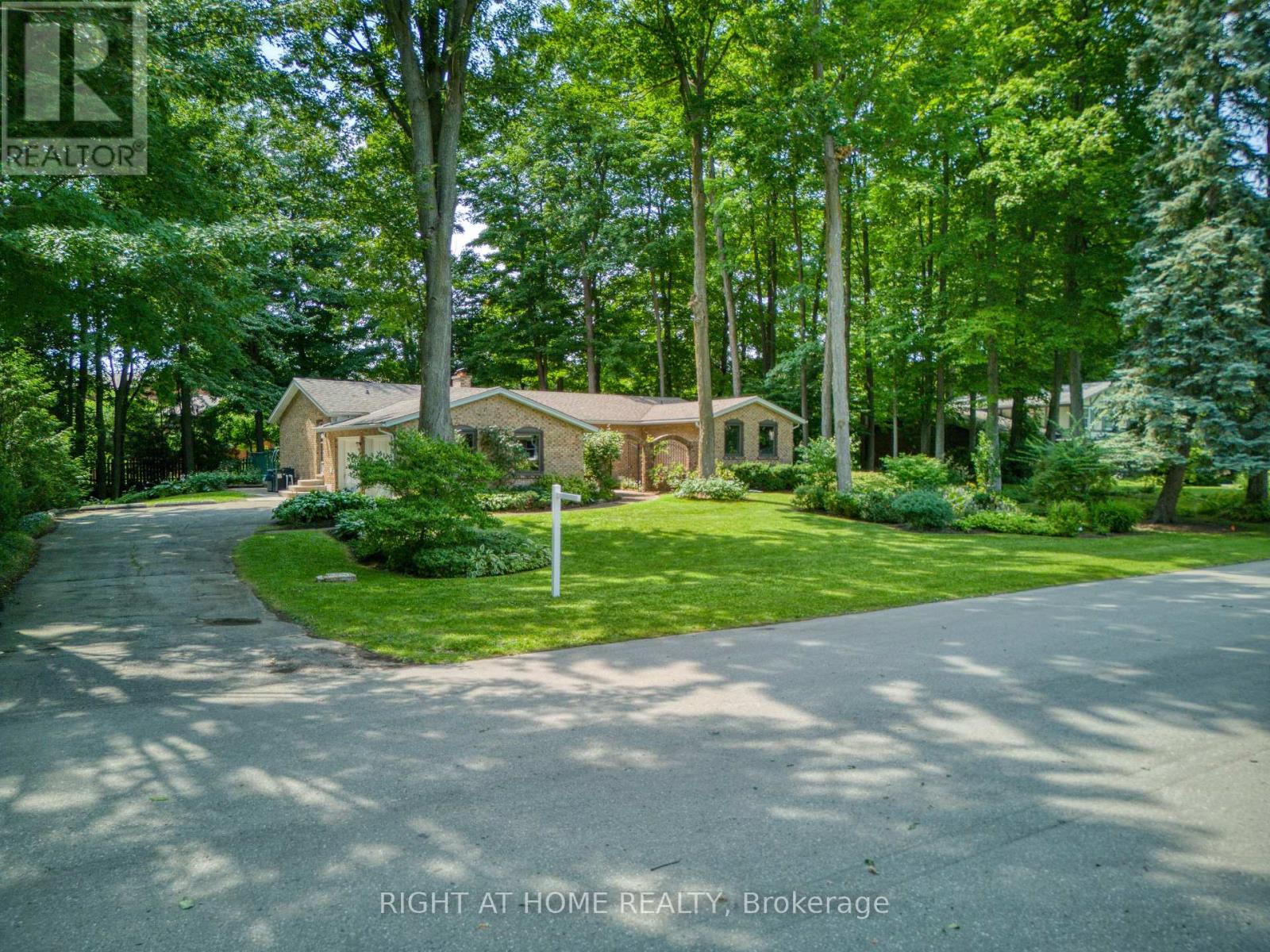 519 OXBOW ROAD, Waterloo, Ontario