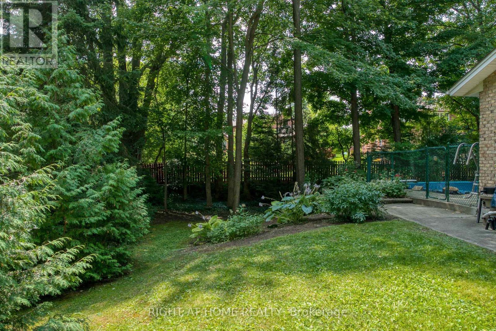 519 Oxbow Road, Waterloo, Ontario  N2K 1Y5 - Photo 43 - X13664766