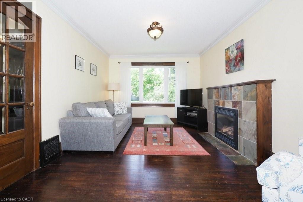 223 Wellington Street N, Kitchener, Ontario  N2H 5K6 - Photo 3 - 40846491