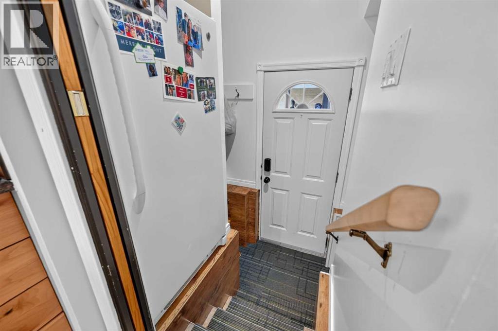 8008 36 Avenue NW, Calgary, Alberta  T3B 1W3 - Photo 24 - A2329770