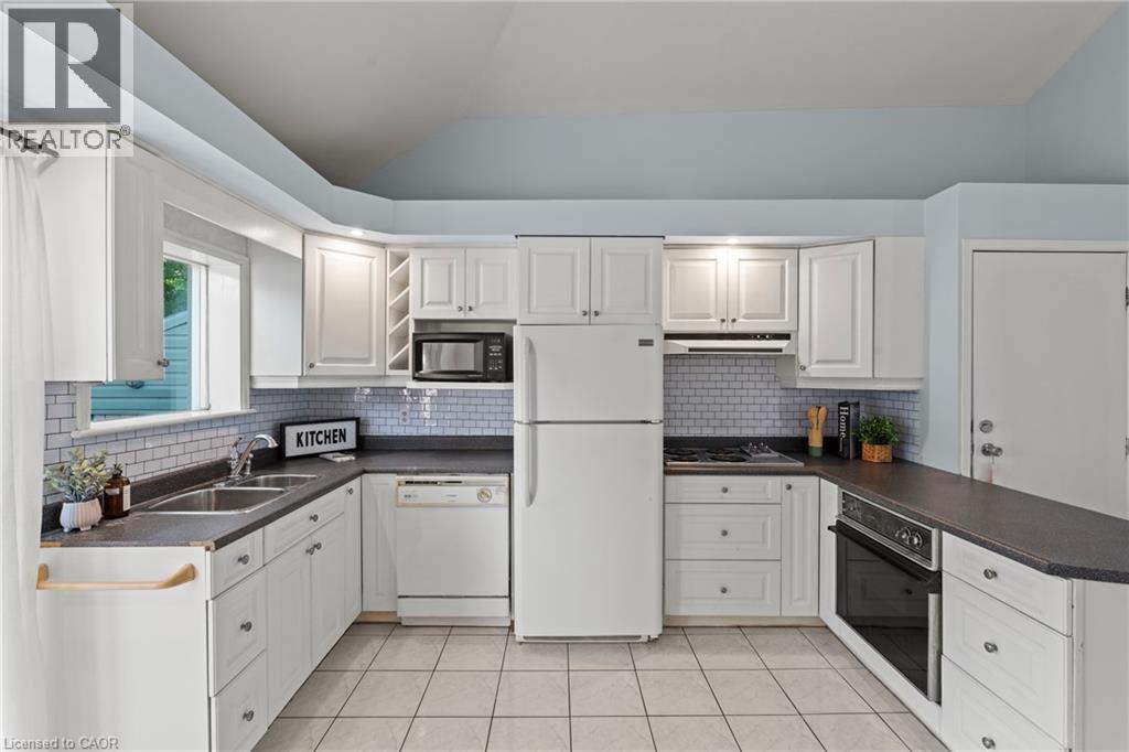 123 Morton Avenue, Brantford, Ontario  N3R 2N9 - Photo 19 - 40853883