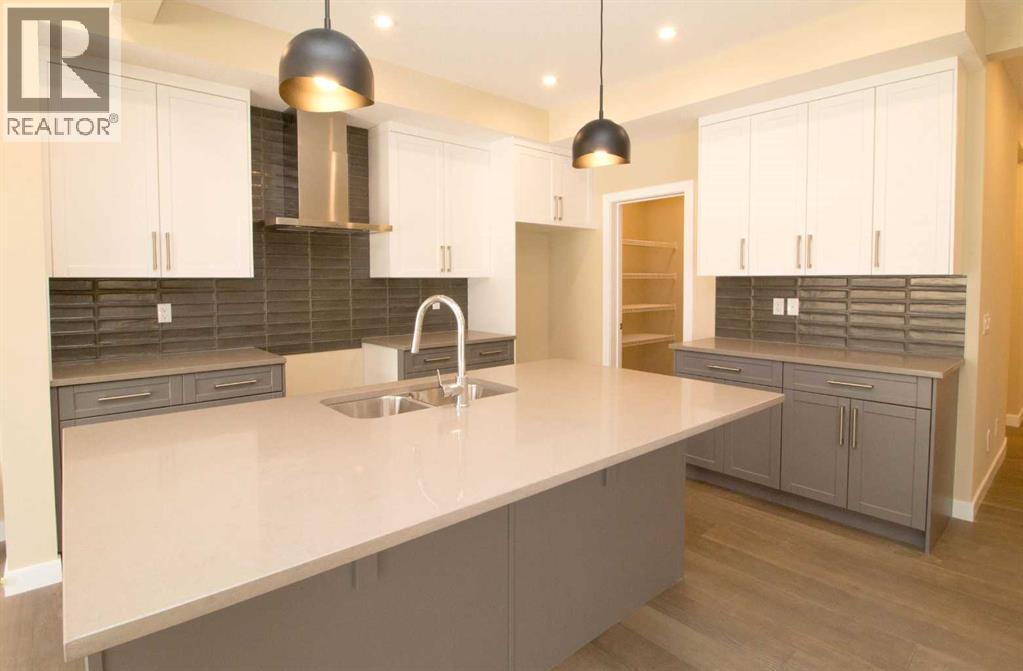 63 Sunrise Heath, Cochrane, Alberta  T4C 3C5 - Photo 6 - A2269947