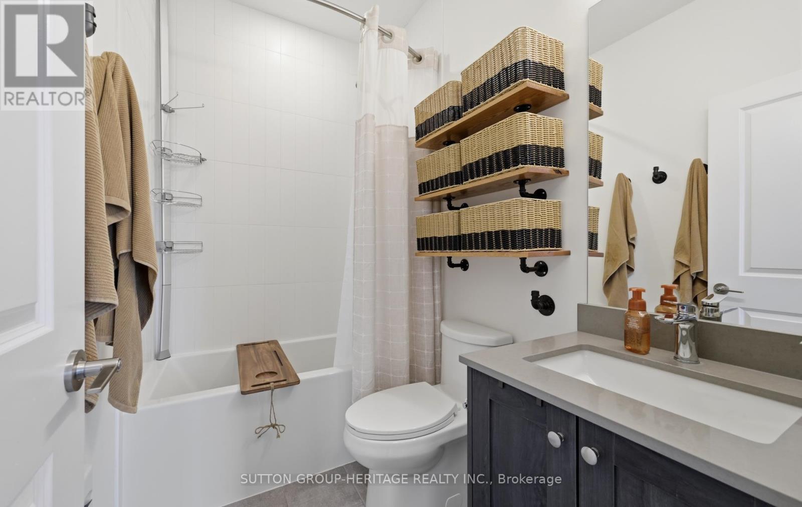402 - 385 Artic Red Drive, Oshawa, Ontario  L1L 0W9 - Photo 20 - E13664812