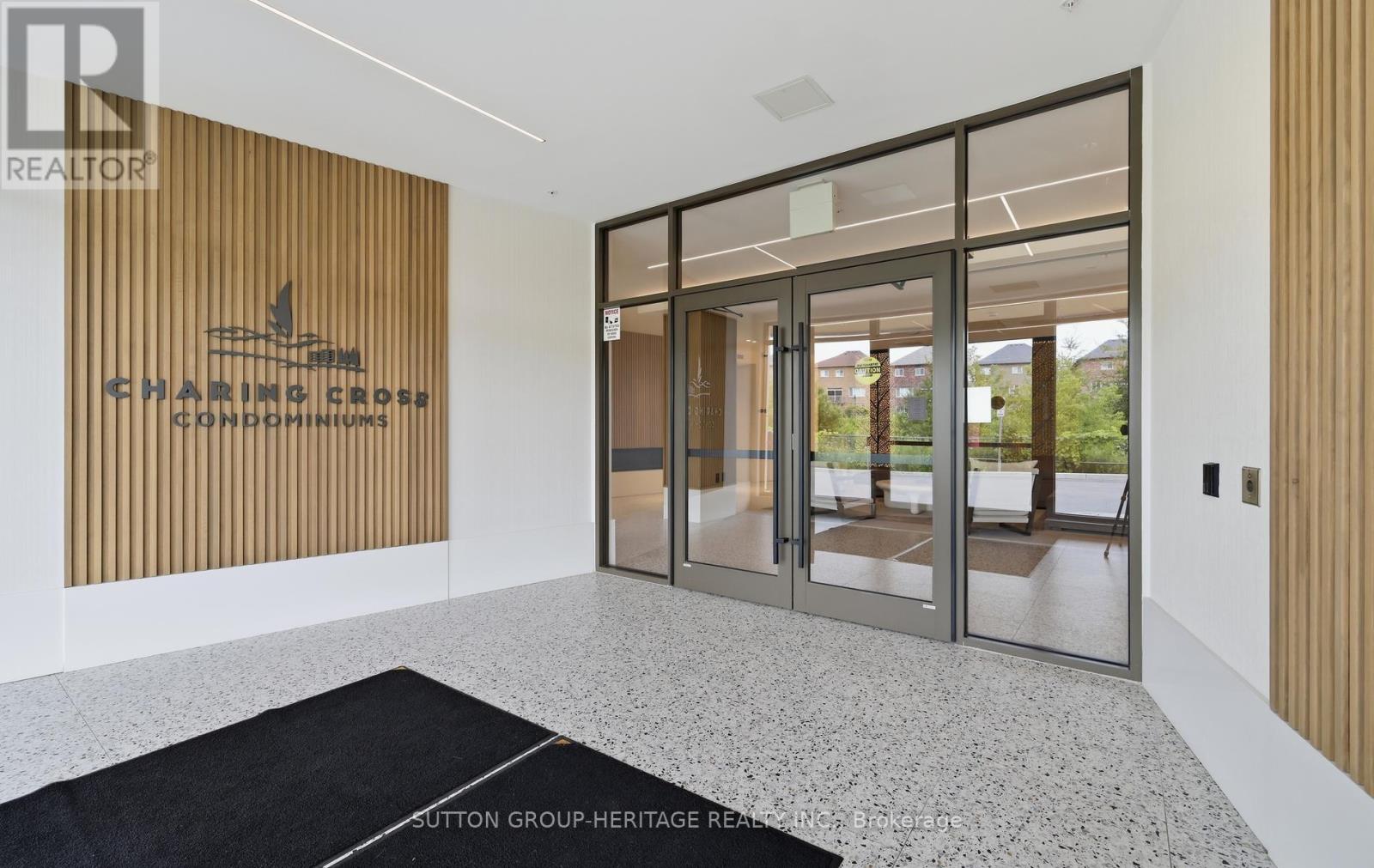 402 - 385 Artic Red Drive, Oshawa, Ontario  L1L 0W9 - Photo 4 - E13664812