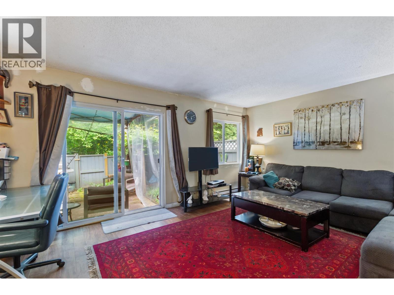2676 Tretheway Drive, Burnaby, British Columbia  V5B 4R8 - Photo 7 - R3154993
