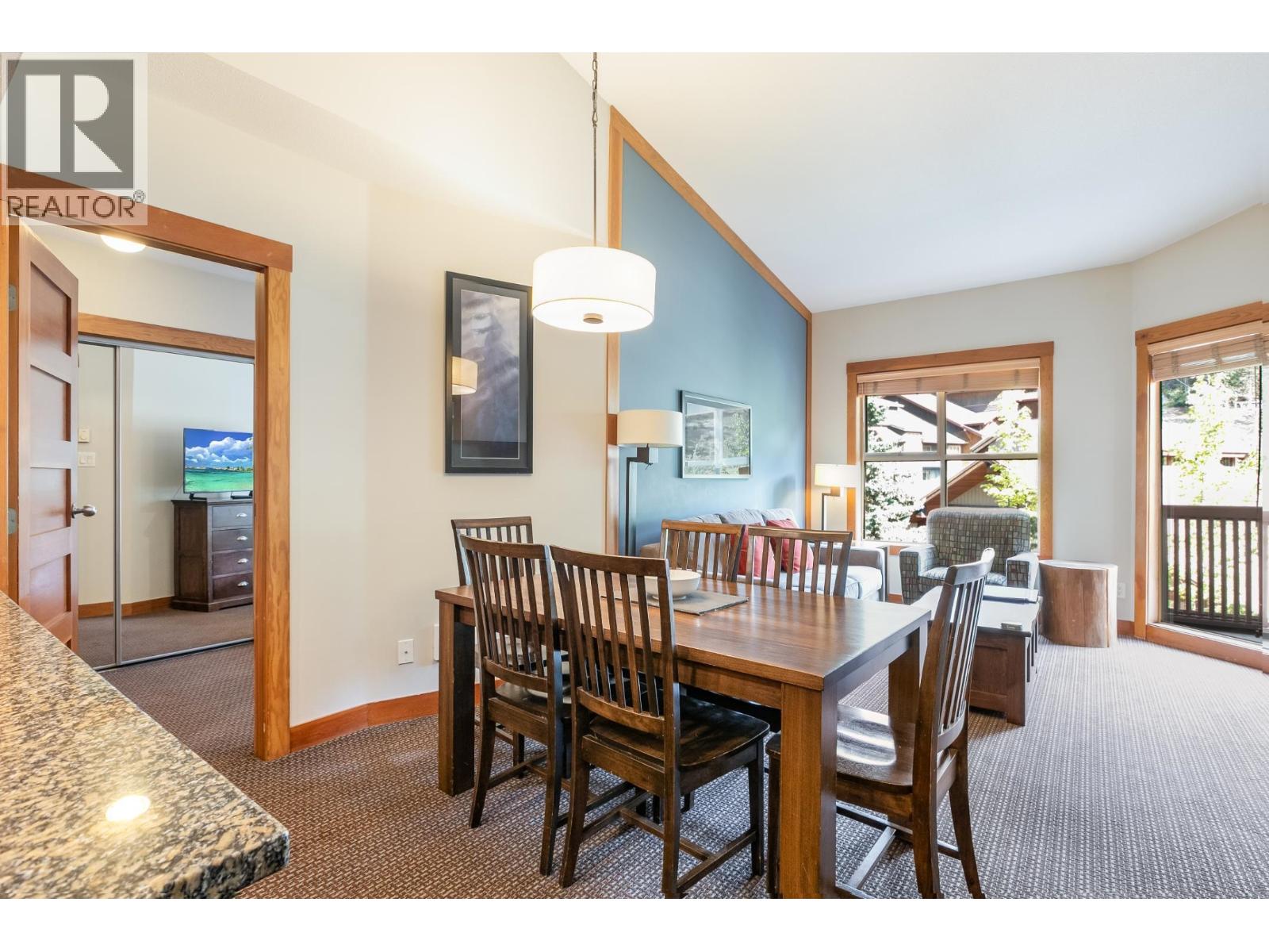 403 2036 London Lane, Whistler, British Columbia  V8E 0N7 - Photo 10 - R3155003