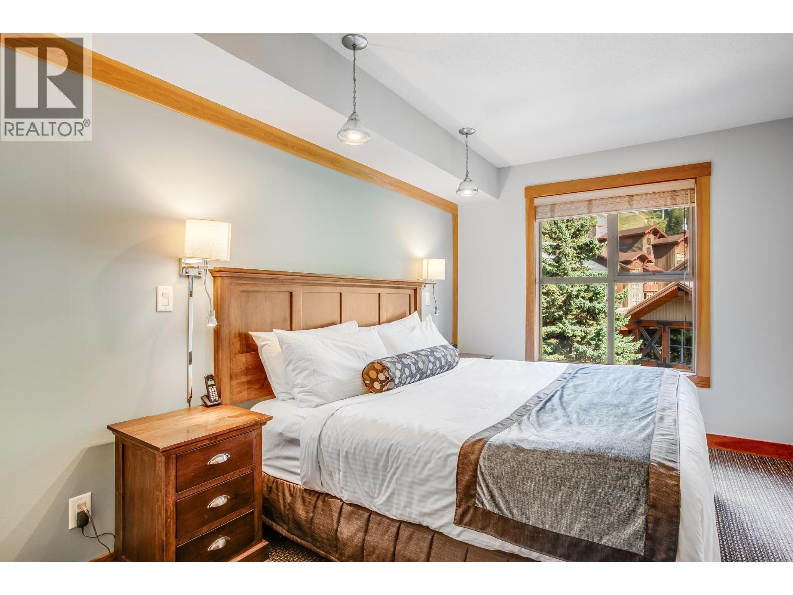 403 2036 London Lane, Whistler, British Columbia  V8E 0N7 - Photo 14 - R3155003