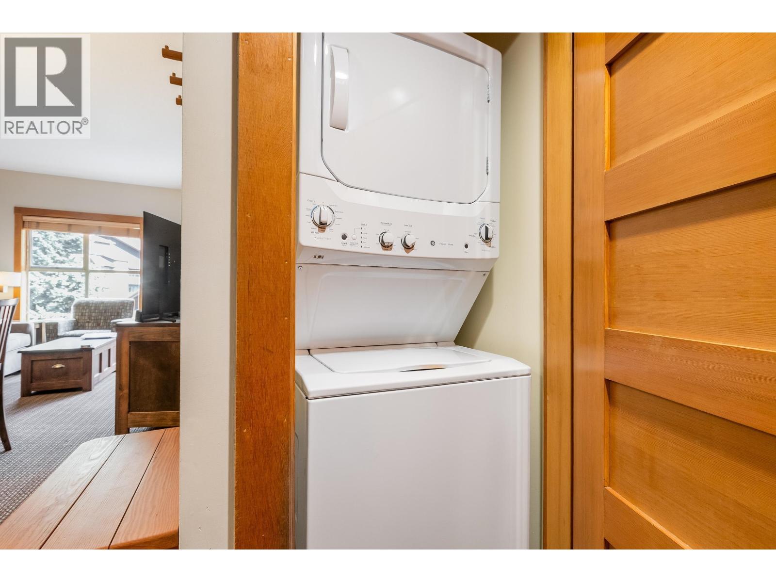403 2036 London Lane, Whistler, British Columbia  V8E 0N7 - Photo 22 - R3155003