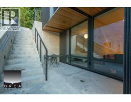 8885 LAWRENCE WAY, West Vancouver, British Columbia