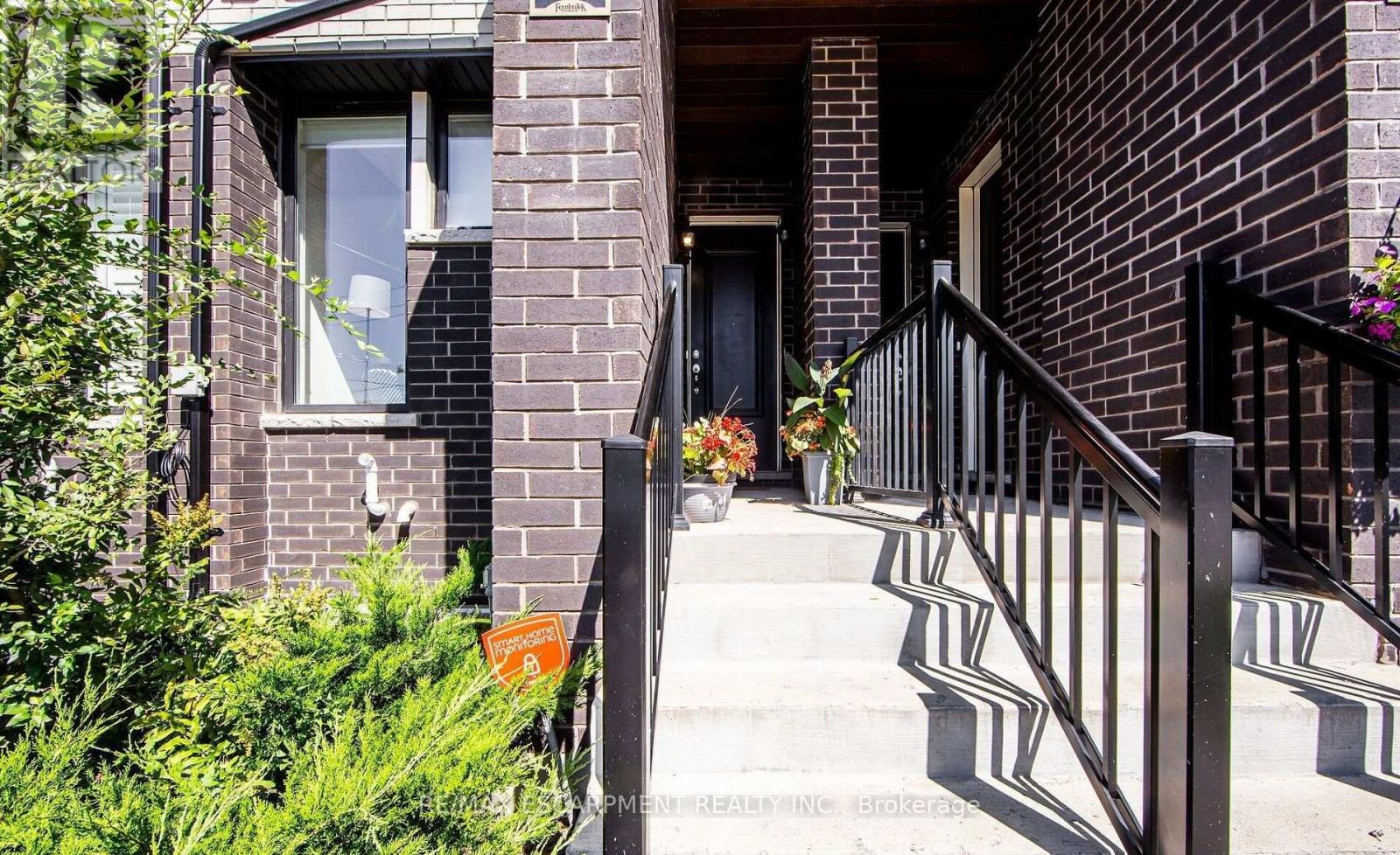2-1778A LAWRENCE AVENUE W, Toronto, Ontario