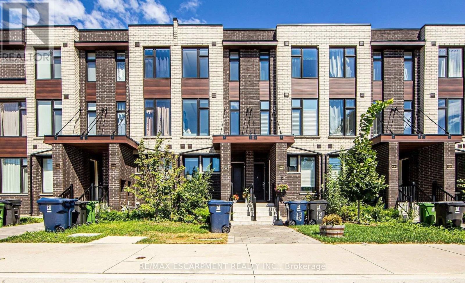 2-1778a Lawrence Avenue W, Toronto, Ontario M6L 0A3 - Photo 2 - W13664802